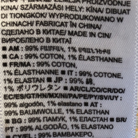 Gap | women’s distressed denim Bermuda shorts size 2/26. - Picture 12 of 13